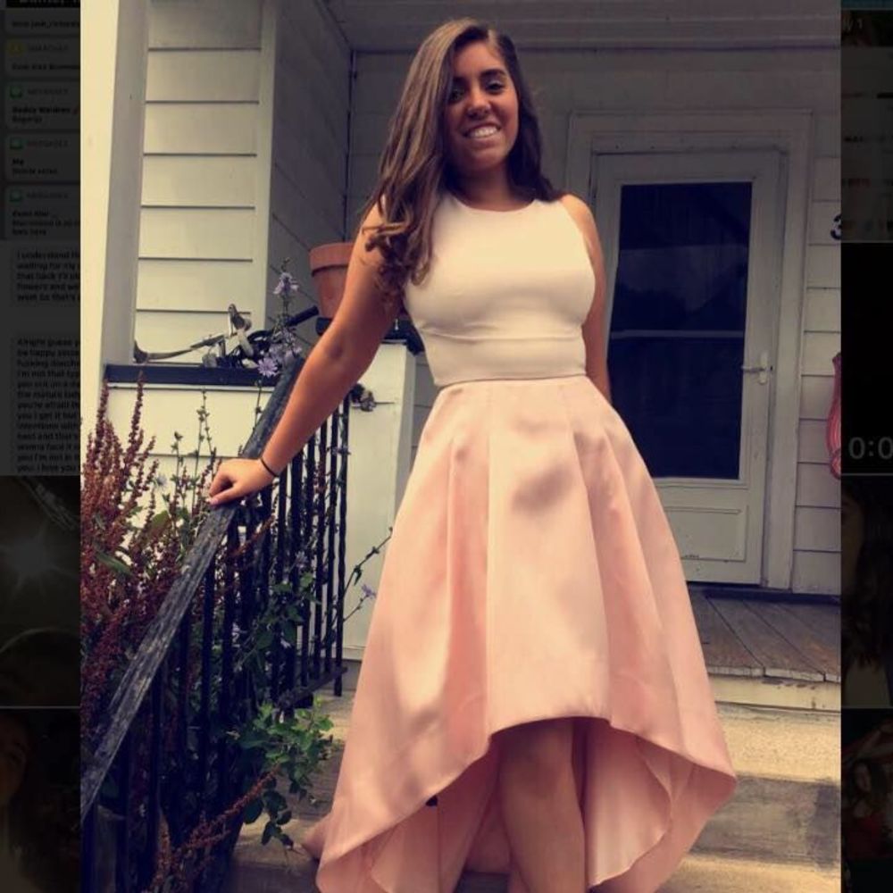 Meet your Posher, Elisa